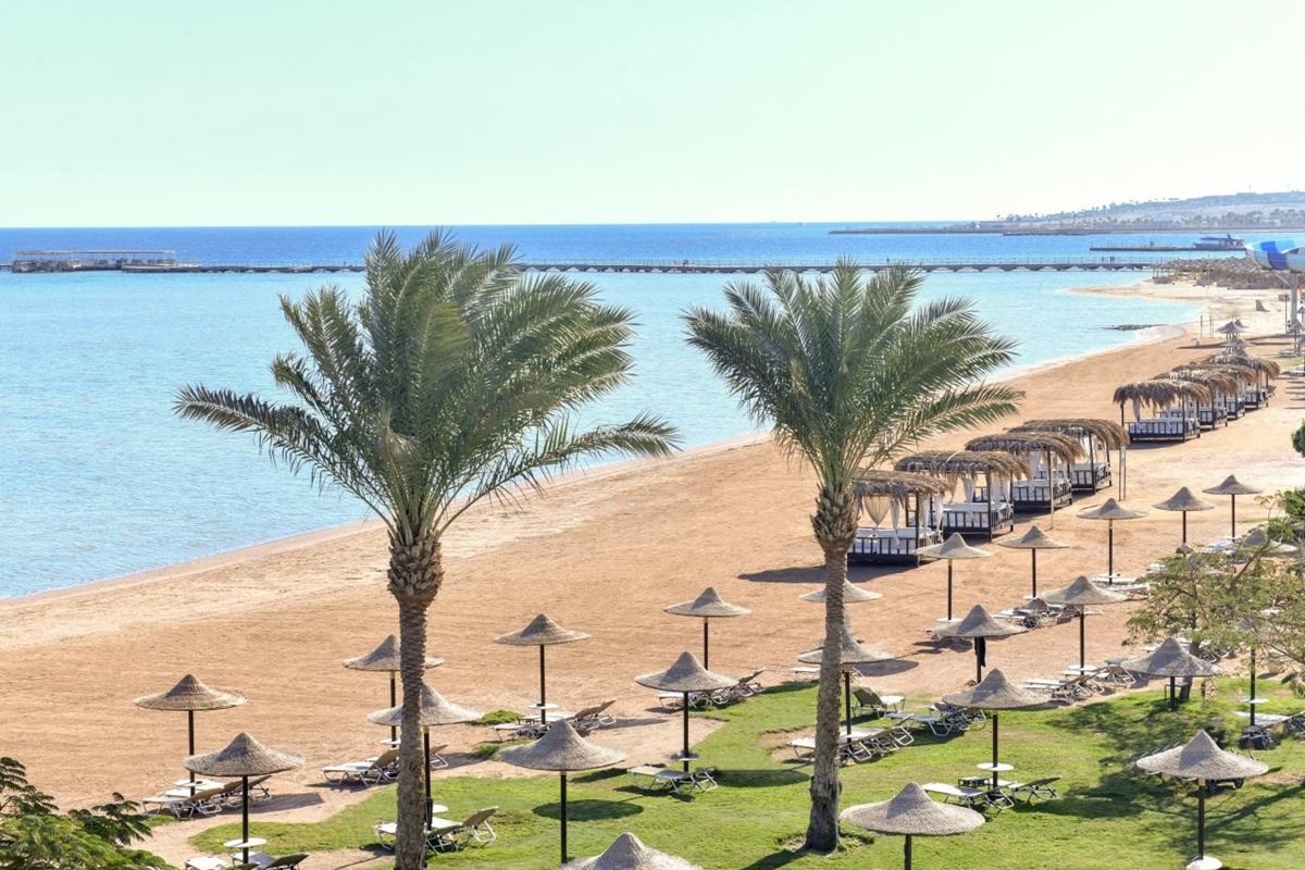 Plaża przy Jaz Aquamarine, Hurghada, Egipt