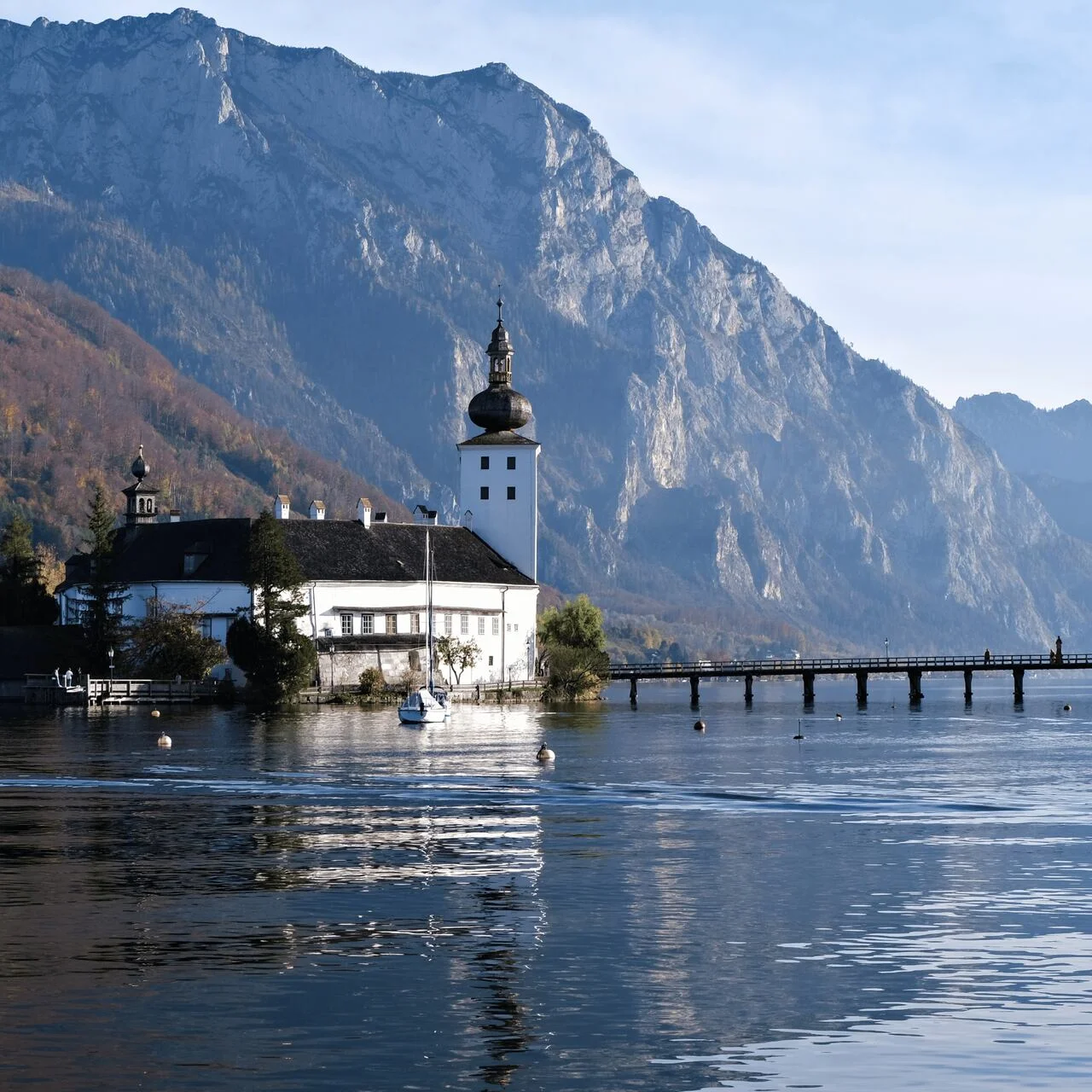 Zamek Ort na jeziorze Traunsee, Austria