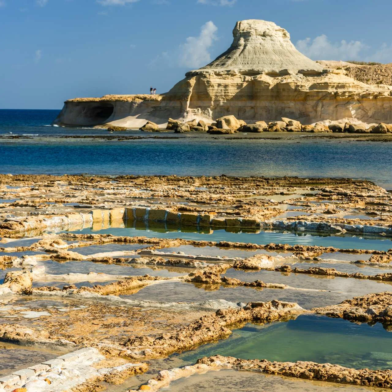 Panwie solne na Xwejni Beach, Gozo